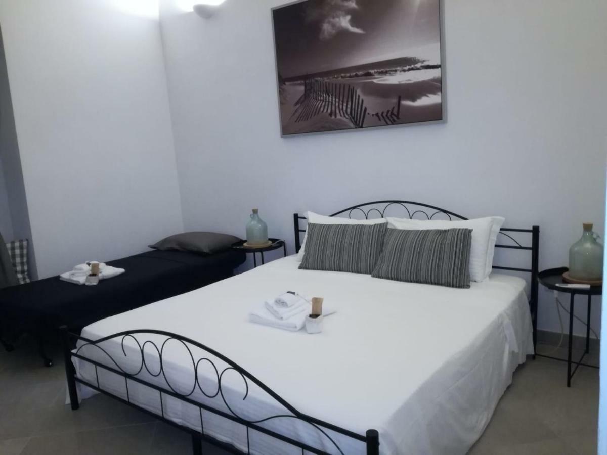 Suite Al Ponte 2.0 Taranto Bagian luar foto