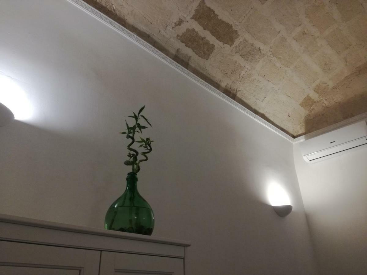 Suite Al Ponte 2.0 Taranto Bagian luar foto